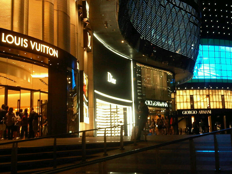 ION Orchard Singapore | Where to Shop in Singapore